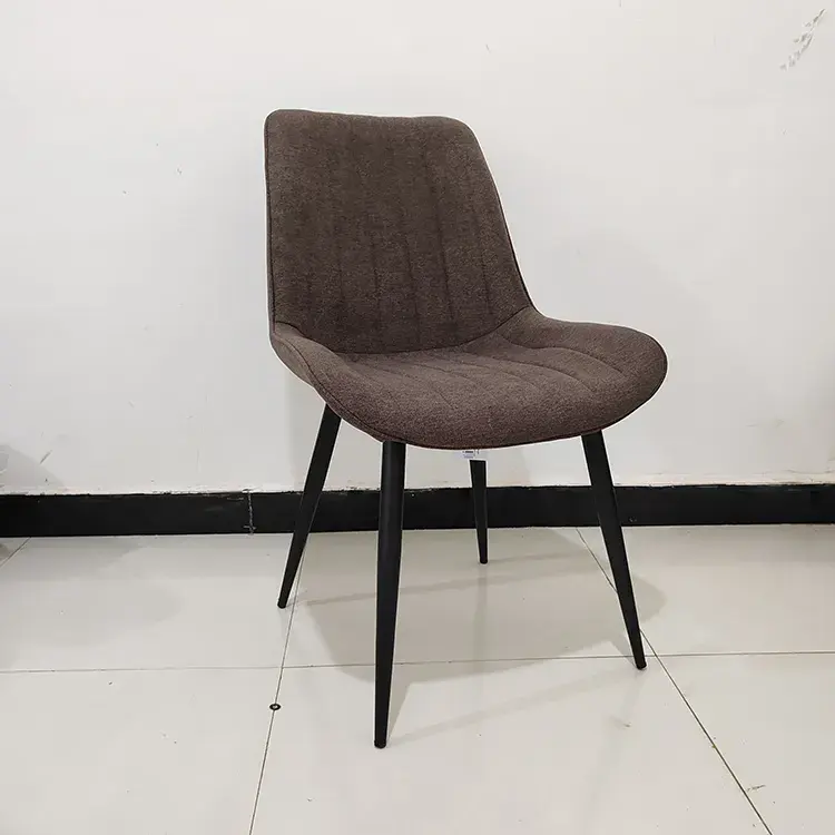 Prix bon marché d'usine chinoise meubles de maison chaise de loisirs confortable chaises de salle à manger en tissu avec pied en métal