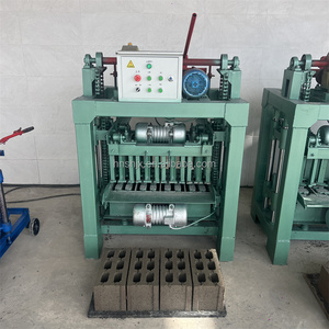 Macchina Semi-automatica Portatile per la Produzione di Mattoni Forati in Cemento, Macchina per Blocchi di Calcestruzzo - Product Image 6
