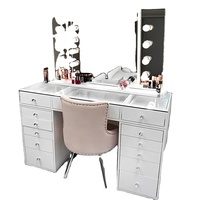 Coiffeuse moderne de luxe en bois blanc avec miroir éclairé et panneau décoratif pour chambre à coucher