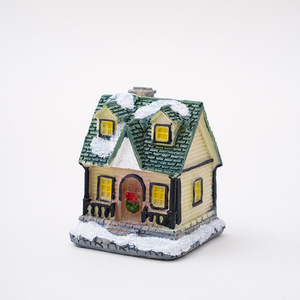 บ้านเรซิ่นเรืองแสงขนาดเล็กสำหรับตกแต่งหมู่บ้านหิมะในเทศกาลคริสต์มาส ขนาด 9x6.5x4 ซม. - Product Image 5