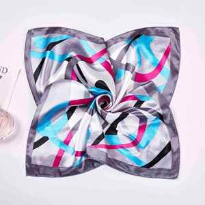 Écharpe carrée à impression numérique personnalisée, fabriquée en tissu de coton et de rayonne pour femmes - Product Image 2