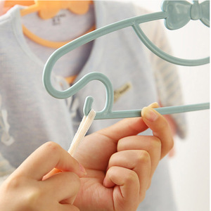 Children's <b>plastic</b> clothes hanger, baby dry and wet dual-use clothes rack, children's butterfly sturdy clothes hanger, infant - Product Image 4