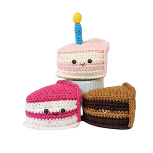 귀여운 Kawaii 장난감 음식 크로 셰 뜨개질 케이크 디저트 Amigurumi 손 니트 박제 생일 케이크