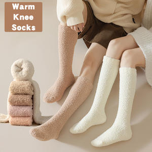 Kaus kaki tinggi di atas lutut poliester hangat musim dingin wanita kaus kaki panjang lantai tidur rumah mewah sekali pakai kaus kaki paha lembut menyenangkan - Product Image 1