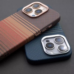 Nouvelle coque de téléphone en Fiber de carbone Luxo couverture de téléphone PC magnétique avec support de cadre de caméra en métal chargeur sans fil pour IPhones 16 <span class=keywords><strong>Pro</strong></span> <span class=keywords><strong>Max</strong></span> - Product Image 2