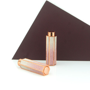 Nhãn Hiệu Riêng Mỹ Phẩm Trang Điểm Bộ Giữ Ẩm Không Thấm Nước Lâu Dài Son Môi Hộp Cho Phụ Nữ Đôi Môi Vẻ Đẹp - Product Image 4