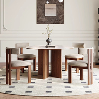 Ensemble table et chaises de salle à manger en bois massif moderne avec table ronde en pierre de porcelaine calcaire, durable et stable pour les petites maisons