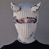 25 nouveau chapeau en corne tricoté à la main drôle masque de ski cagoule chaude avec un trou sport personnalisé pour Halloween