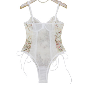 Een Populair Europees En Amerikaans Lingeriestuk Met Een Kleine Borst En Een Grote Look, Met Borduurwerk En Vetersluiting - Product Image 6