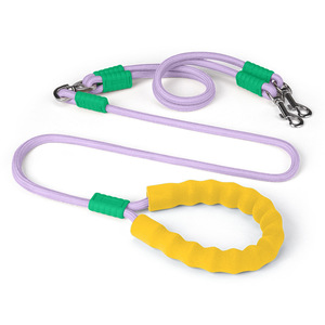 Laisse pour deux chiens avec poignée rembourrée, corde double en polyester, couleur unie - Product Image 5