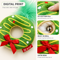Jouet pour chat en forme de beignet de Noël festif avec clochette et plume, peluche en feutre pour chaton, 9x3x14cm, pour la vente en gros OEM ODM