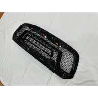 Stilvoller Aggressiver Frontgrill für 2013-2018 Dodge Ram 1500 Neues Stahlmaterial zur Fahrzeugverbesserung