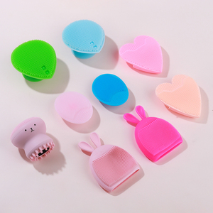 GR028-2 Offre Limitée Prêt à Expédier Prix Abordable Bonne Qualité Nettoyant pour <span class=keywords><strong>Pinceaux</strong></span> de <span class=keywords><strong>Maquillage</strong></span> en Silicone Souple Couleur Personnalisable Marque Privée - Product Image 3