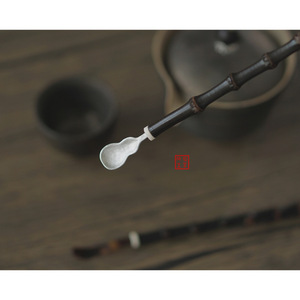 Cuillère à thé artisanale en bambou violet naturel, cuillère à thé japonaise rétro en étain pur, six outils pour prendre le thé, thé - Product Image 2