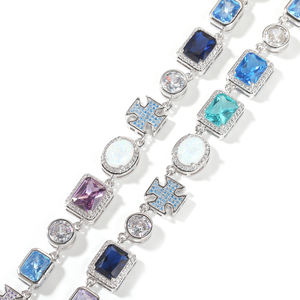 Uwin 2026 Nuova Collezione Collana con Motivo a Croce in Zirconia Cubica Blu Baby Multi-Taglio Placcata in Oro Bianco 18K - Product Image 4