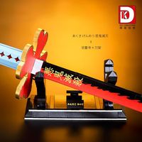 DK1514 Espada Curva de Fantasía con Cinta, Modelo de 780 Piezas con Funda, Soporte de Exhibición, Coleccionable de Escritorio, Sets de Bloques de Construcción DIY para Ensamblar