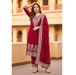 Ensemble de 3 pièces haut de gamme très demandé : Kurti ou Palazzo et Dupatta, dernière mode ethnique pour les festivals, disponible à bon prix - Product Image 1
