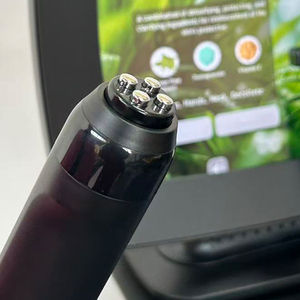 Hochwertige 3-in-1 Sauerstoff-Gesichtsmassage-Maschine Sauerstoff-Gesichtsbehandlung Kleine Blasen Co2-Blasen Gesichtspflege-Gerät - Product Image 5