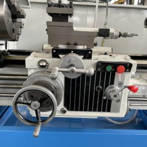 Tour à métaux conventionnel à banc horizontal à grande ouverture CA6150 de haute précision pour charges moyennes - Product Image 4