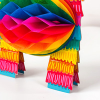 Piñata en papier nid d'abeille colorée pour la décoration de table lors de fêtes et festivals