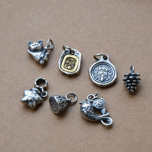 Breloques en argent tibétain, chat porte-bonheur, cône de pin, forme animale, pendentif DIY, bijoux, cadeau, accessoire unisexe, origine Jinhua Z064 - Product Image 1