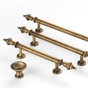Latão sólido estilo francês Antique Cabinet Handle para porta armário gaveta Latão sólido estilo francês Cabinet Handle - Product Image 2