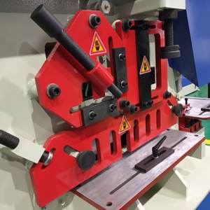 Alimentador de placa de acero NC multifuncional, máquina de perforación y cizallamiento de Metal hidráulico, totalmente automática - Product Image 2