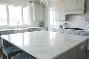 Dalles de quartz artificiel haut de gamme Union Quartz Vietnam Calacattra Starry Blue, 20 mm, pour plans de travail de cuisine, salle de bain et tables. - Product Image 3