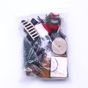 Xicheng Cross-border Amazons New Christmas Dollhouse Set: Fairy <span class=keywords><strong>Tale</strong></span> Puerta de madera Miniatura Escena Display - Product Image 5