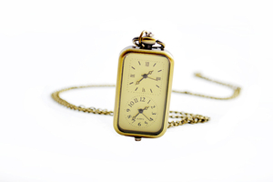 <span class=keywords><strong>Montre</strong></span> <span class=keywords><strong>de</strong></span> <span class=keywords><strong>Poche</strong></span> Carrée avec Chaîne Logo Sublimation Couleur Bronze Ancien Acceptée - Product Image 4