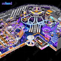 Équipement de jeu pour enfants sur le thème Cyberpunk, coloré, pour centres commerciaux, avec piscine à balles, conception de labyrinthe et tunnel rampant