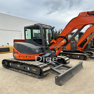 Mini-excavatrice hydraulique sur chenilles Hitachi ZX50U d'occasion, 5 tonnes, avec moteur Hitachi et pompe hydraulique certifiée - Product Image 3