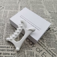 Boîtes en papier de Style livre de haute qualité, outil de Massage de grattage en céramique, boîte d'emballage Gua Sha avec étiquettes privées, Logo personnalisé