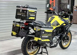 Motocicleta Urbana Clásica <span class=keywords><strong>Suzuki</strong></span> V-<span class=keywords><strong>Strom</strong></span> <span class=keywords><strong>650</strong></span>-645cc de 4 Tiempos con ABS y Control de Tracción - Product Image 4