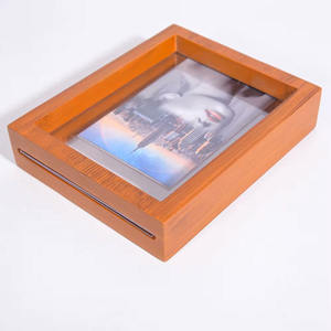 Cadre photo moderne double face en acrylique avec base en bois, support de présentation d'images de bureau, support en verre transparent pour la décoration de la maison - Product Image 5