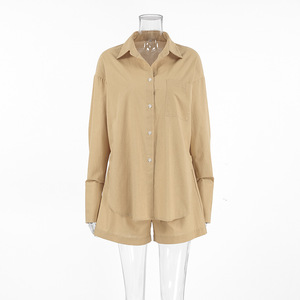 Conjuntos de 2 piezas para mujer al por mayor: Chándal de color liso, ropa de descanso, camisa holgada y conjunto de pantalón corto de cintura alta. - Product Image 6