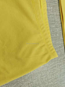 Completo Estivo da Donna: Top Corto a Tinta Unita, Pantaloni Capri Sopra il Ginocchio e Fascia per Capelli - Set 3 Pezzi Traspirante con Collo Halter - Product Image 3
