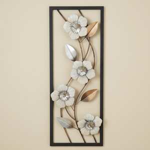 Décoration murale moderne en métal vertical, sculpture florale blanche vieillie encadrée, pour salon et chambre à coucher - Product Image 1