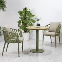 Table à manger en rotin et chaises meubles de jardin patio rotin ensemble de salle à manger Table d'extérieur en aluminium rotin ensemble de salle à manger