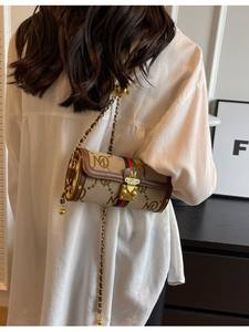 <span class=keywords><strong>Borsa</strong></span> a tracolla da donna europea <span class=keywords><strong>americana</strong></span> in tessuto a vela in pelle con lettera ricamata <span class=keywords><strong>borsa</strong></span> a contrasto per commercio estero transfrontaliero - Product Image 3