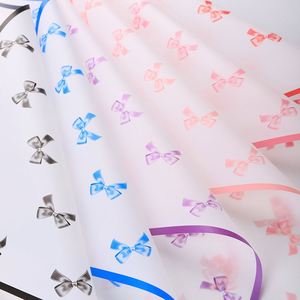 Papier d'emballage mat floral imperméable à motif nœud, directement de l'usine, fournitures pour fleuristes pour emballage cadeau - Product Image 1