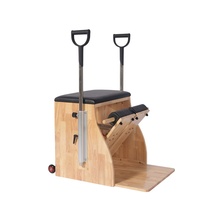 Chaise de Pilates Commerciale LUMINE en Chêne avec Poignée Portable, Base Stable en Acier à Ressorts, Combo Bois et Métal pour Entraînements Corporels – Prix Professionnel