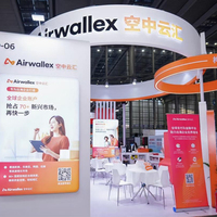 Stand d'exposition modulaire tendance MEGA pour événements de mode, idéal pour les pop-up stores et les expositions de style influenceur