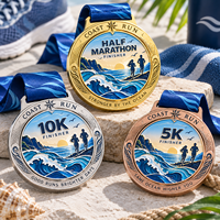 Personalisierte Halbmarathon-Finisher-Medaille für Küstenlaufveranstaltungen – Sportmedaille mit Band als Erinnerungsstück