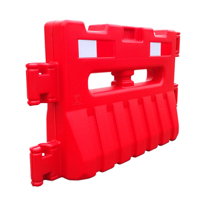 Barrière remplie d'eau 900B en plastique HDPE pour la circulation routière, la construction et l'isolation des routes, barrière anti-collision - Product Image 4