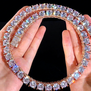 Collier chaîne à maillons en argent 925 plaqué or rose 14 carats avec moissanite taille brillant rond sertie griffe, style Hiphop/Rock - Product Image 1