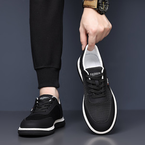 Chaussures de course pour hommes, baskets blanches respirantes en mesh, semelle souple, style sport et loisirs - Product Image 4