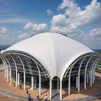 Dôme architectural à membrane tendue respirante imperméable pour bâtiment extérieur pour parcs hôtels auberge villa billetterie