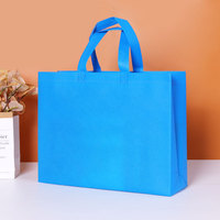 Sac fourre-tout personnalisé en non-tissé recyclable avec impression de logo, motif lettres, couleur personnalisée pour les courses au supermarché, sac à vêtements