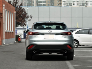 High-quality Used Left-hand Drive <strong>2018</strong> <strong>Mazda</strong> <strong>CX</strong>-4 Five-door Five-seat Leather SUV at a Low <strong>Price</strong> - Product Image 5